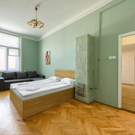Апартаменти На Коперника Lviv Exterior foto
